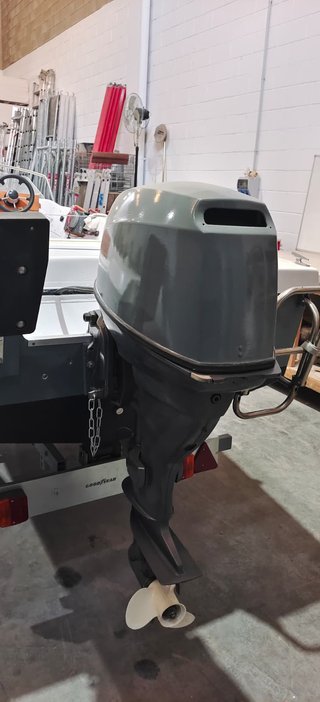LANCHA RIVERA 25CV CON REMOLQUE