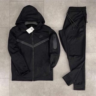 Nike tech