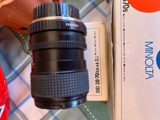 Minolta X-370s con objetivo