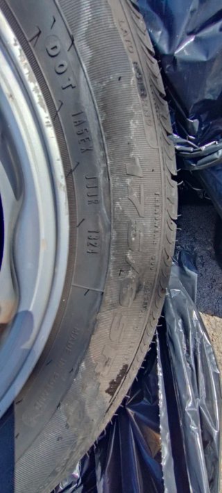 Llantas Honda Civic/Jazz 14 con neumáticos