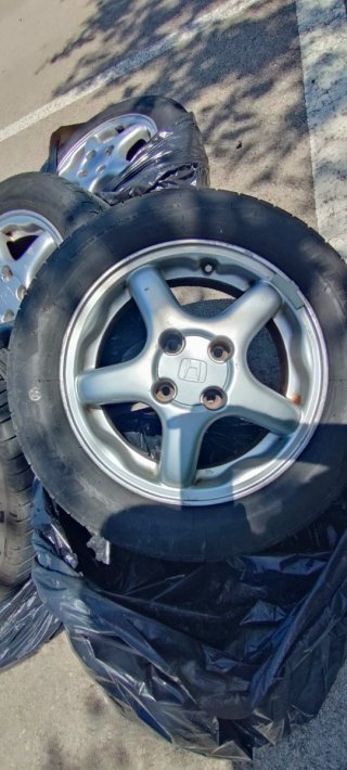 Llantas Honda Civic/Jazz 14 con neumáticos