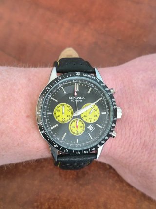 Reloj Sekonda Cronógrafo Negro y Amarillo