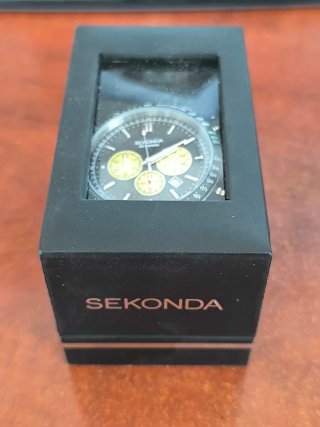 Reloj Sekonda Cronógrafo Negro y Amarillo