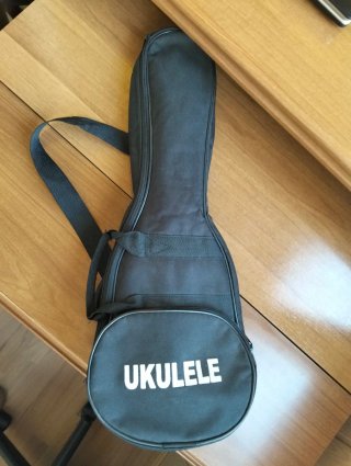 Ukelele PASSION PS-1 Caoba+ afinador Fender+ Funda