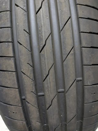 Rueda Hankook Ventus SUV 235/50R19 99V.