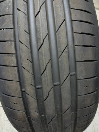 Rueda Hankook Ventus SUV 235/50R19 99V.