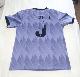Camiseta Real Madrid Lila 2022/23 – Talla XS