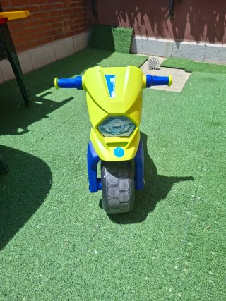 3 Motos de Juguete: Batman, Policía y Azul