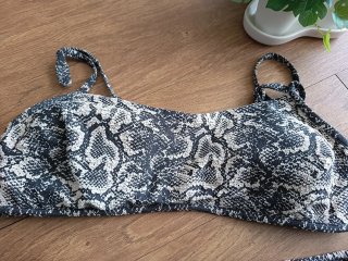 Bikini Oysho Talla L Serpiente