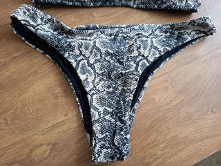 Bikini Oysho Talla L Serpiente