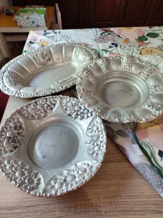 Plato decorativo antiguo plateado
