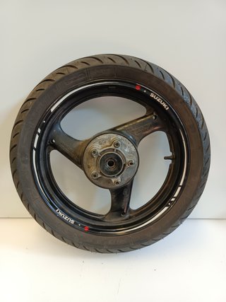 Llanta trasera Suzuki GS 500 de 2001