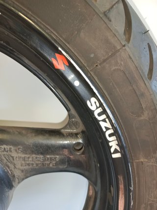 Llanta trasera Suzuki GS 500 de 2001