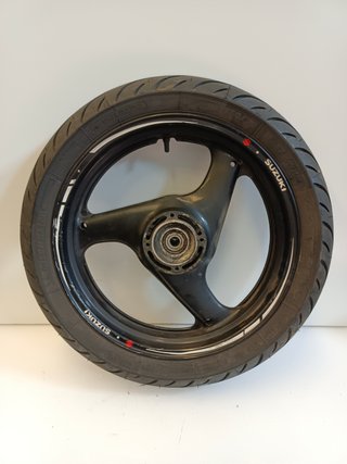 Llanta trasera Suzuki GS 500 de 2001