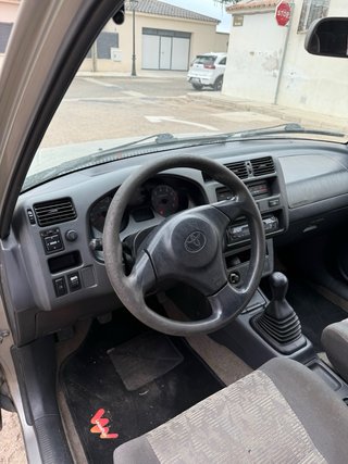Toyota RAV4 1999