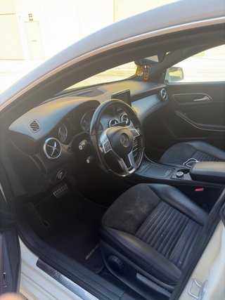 Mercedes-Benz CLA 220  2013