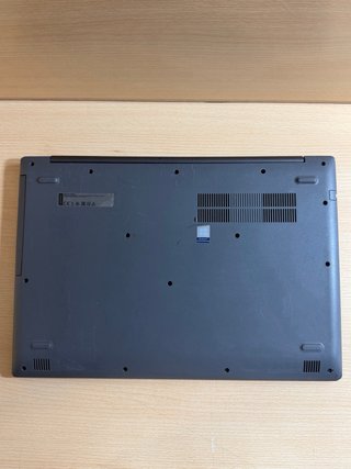 Lenovo IdeaPad 17 i5 / 8GB / 512GB SSD