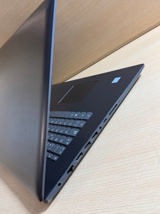 Lenovo IdeaPad 17 i5 / 8GB / 512GB SSD