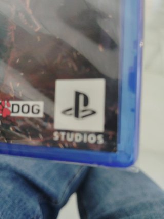PS4 Negra + 2 Mandos
