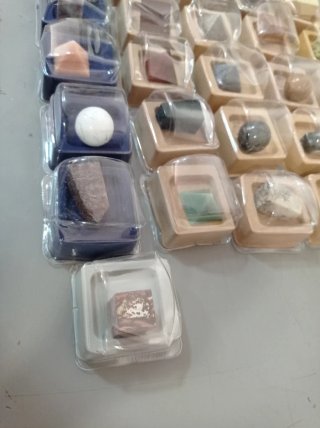 Collezione di Pietre Minerali Scolpito