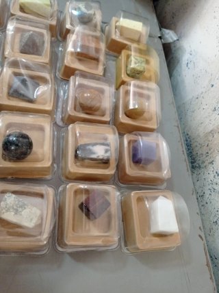 Collezione di Pietre Minerali Scolpito