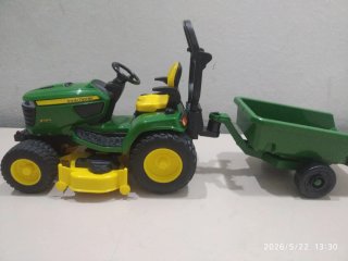 Tractor cortacésped John Deere X949 con remolque