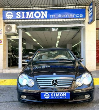 Mercedes-Benz Clase C 2004