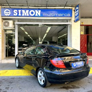 Mercedes-Benz Clase C 2004