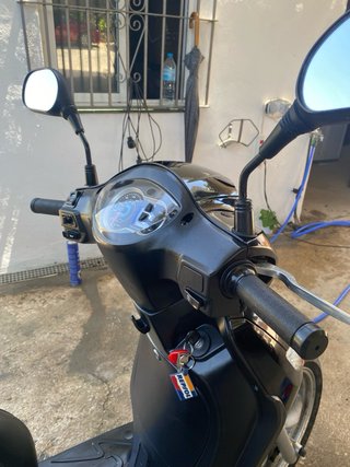 Peugeot Tweet 125cc Negra