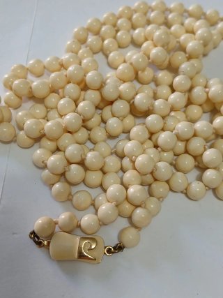 Collana lunga vintage perle beige oro