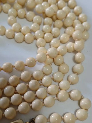 Collana lunga vintage perle beige oro
