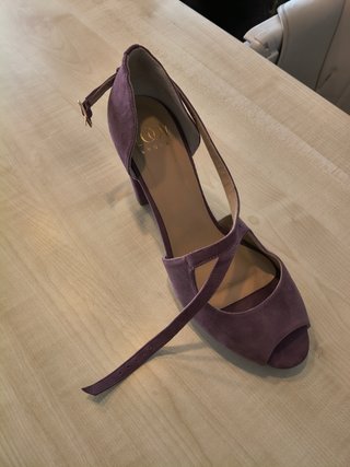 Zapatos Lodi T39 Morado (usados 1 vez)