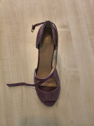 Zapatos Lodi T39 Morado (usados 1 vez)