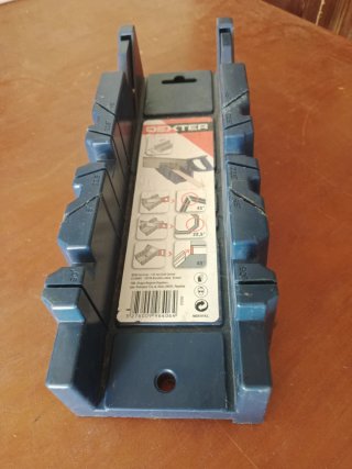 Caja ingletadora Dexter 90° 45° 22.5°