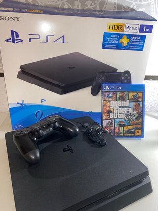 Consola Sony PS4 1TB Negra + GTA V
