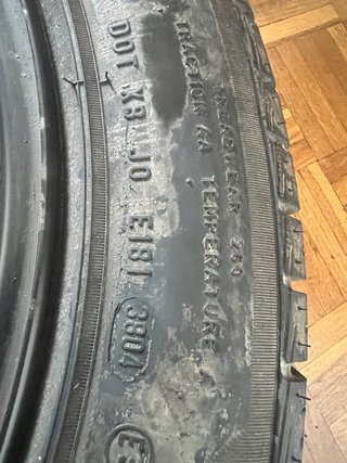Neumáticos Pirelli 215/55 R17 94W