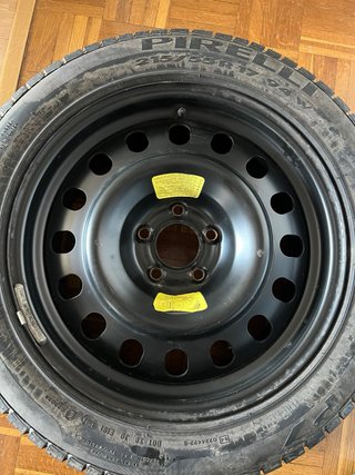Neumáticos Pirelli 215/55 R17 94W
