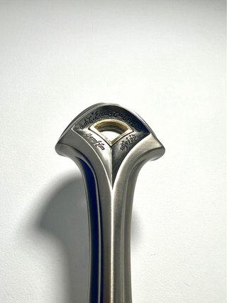 Espada Anduril con expositor