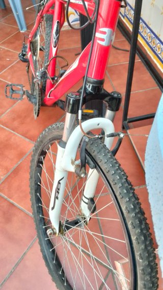 Bicicleta Montaña BH OVER X Roja