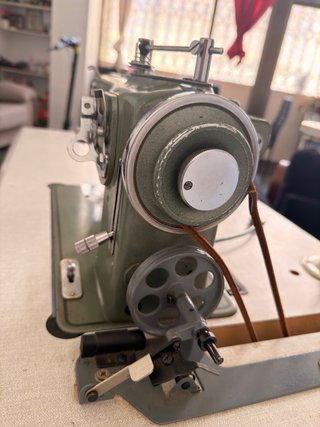 Máquina de coser Refrey semi industrial