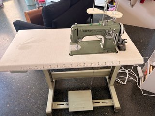 Máquina de coser Refrey semi industrial