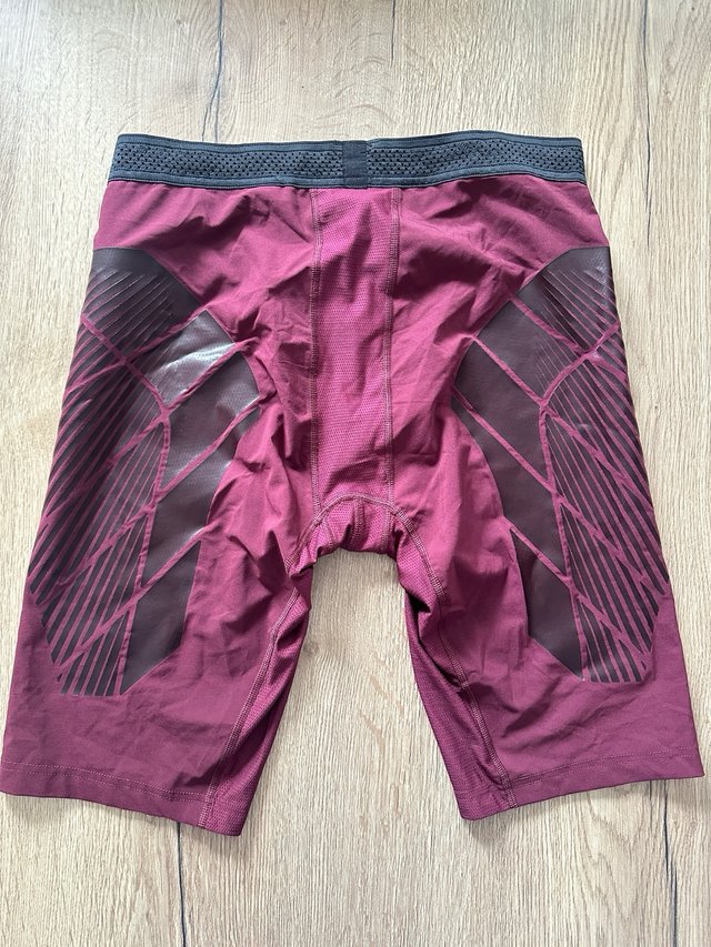 Nike Hyper Compression XL Morado
