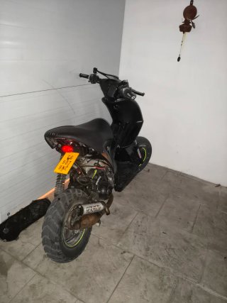 Moto Scooter Blanca