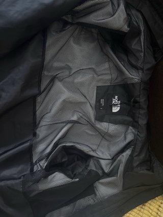 Giacca a vento The North Face nera