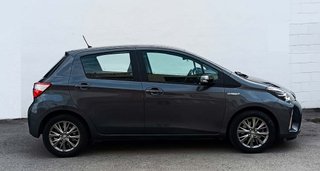Toyota Yaris hybrid automatico  2019