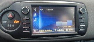 Toyota Yaris hybrid automatico  2019