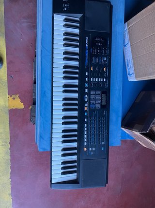 Roland E-35 Intelligent Synthesizer Tastiera