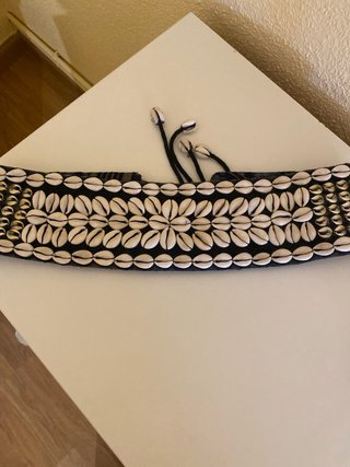 Cinturón artesanal conchas y abalorios