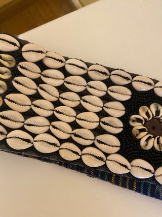 Cinturón artesanal conchas y abalorios