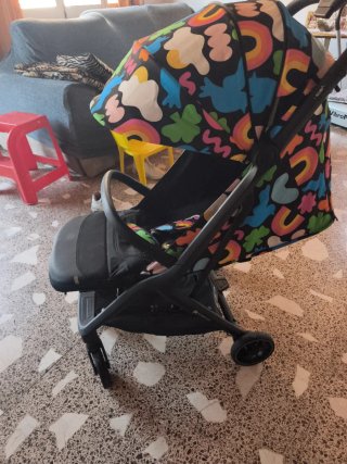 Silla de paseo bebé con estampado divertido